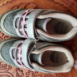 Sneakers for girls 13M